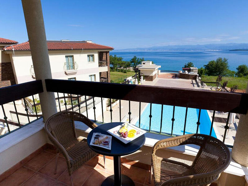 Blue Waves Resort