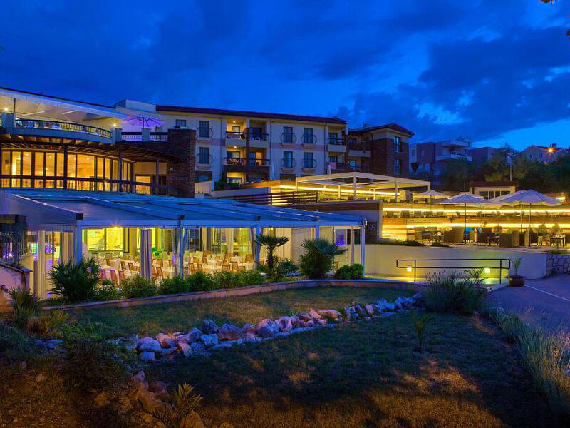 Blue Waves Resort