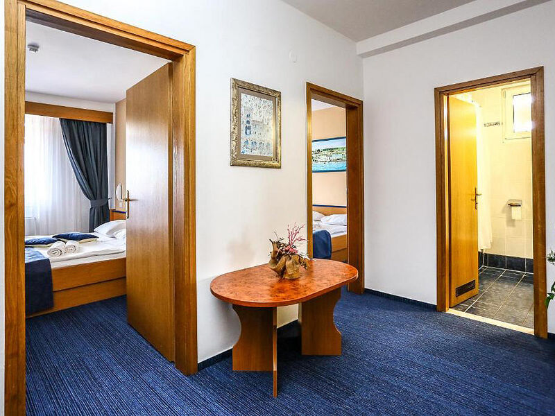 Blue Waves Resort