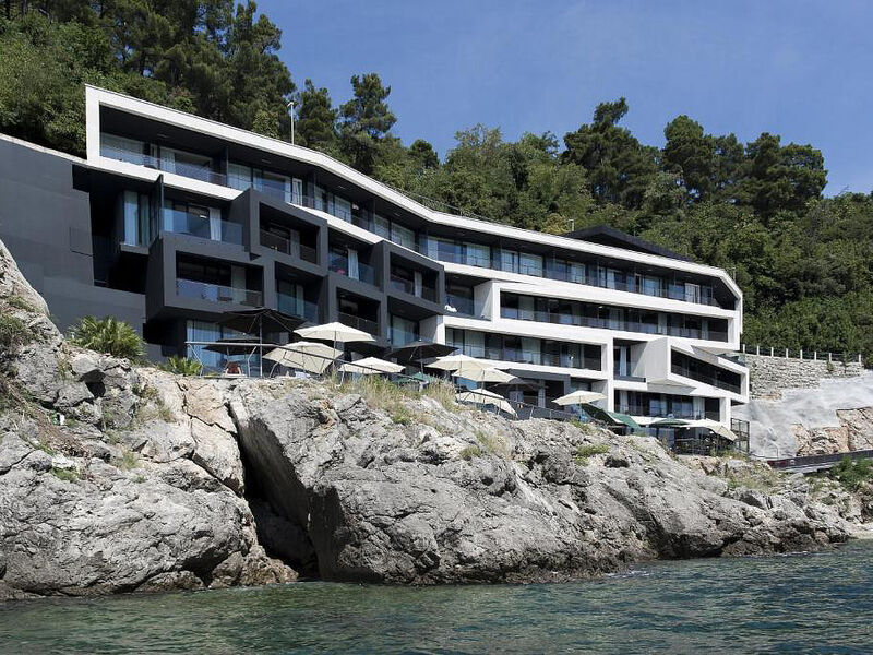 Navis Hotel