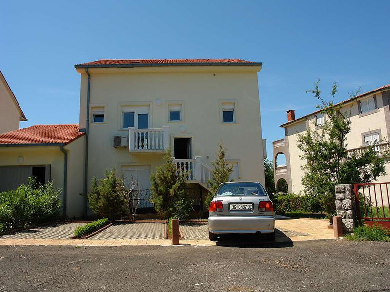 Vila 1323-219