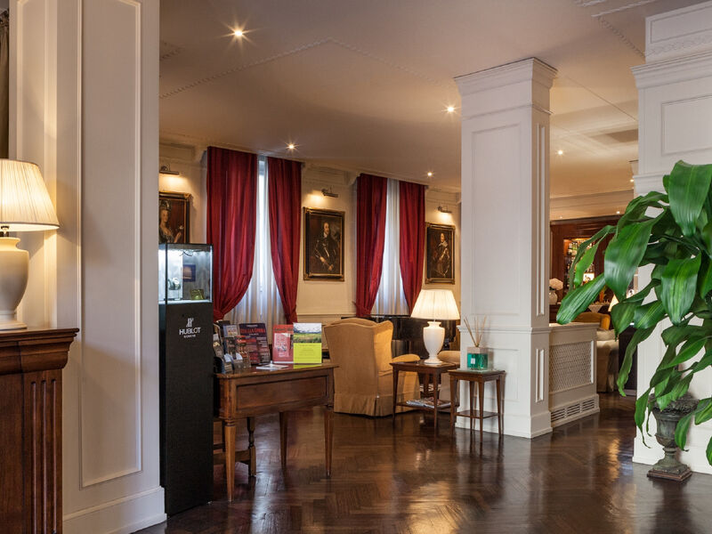 Hotel Executive