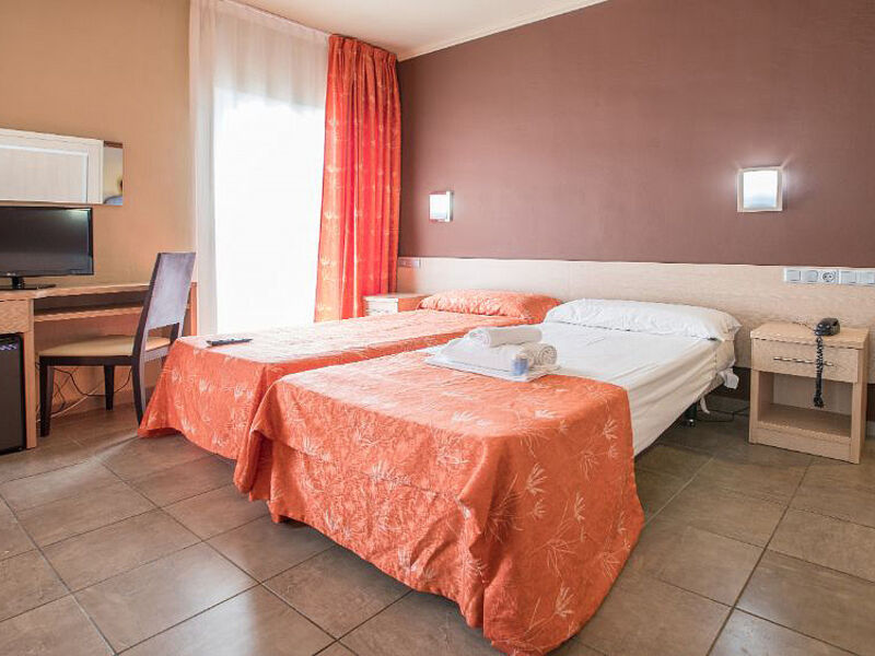 Hotel Tossa Beach / Center