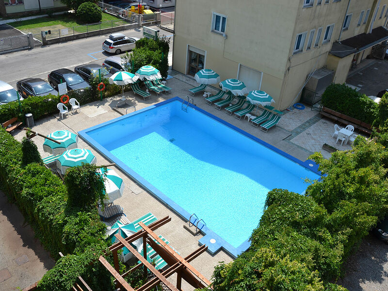 Hotel Heron & Maxiheron