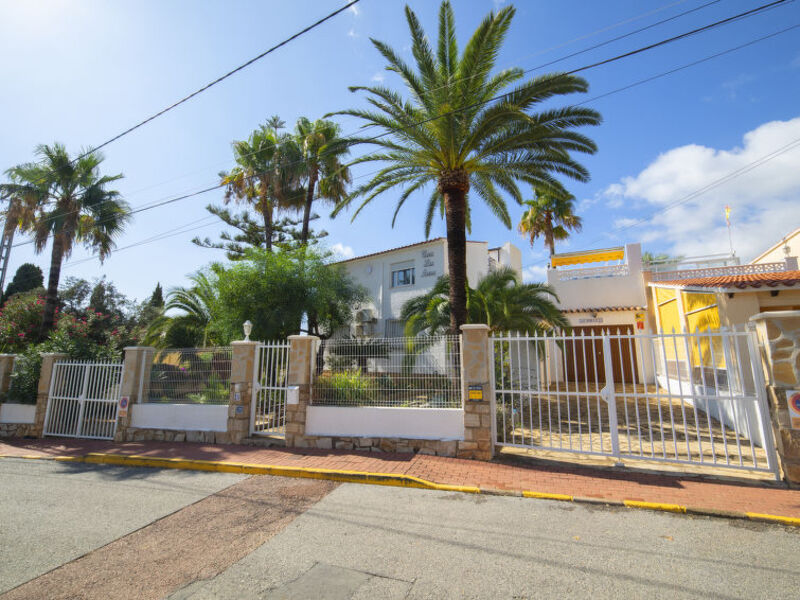 Casa De Las Rosas