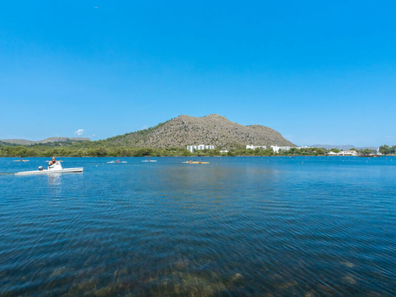 Lago Y Mar