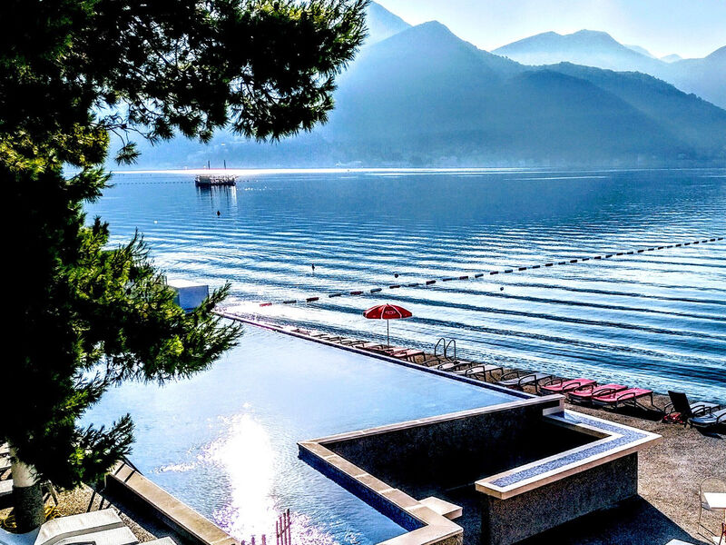 Carine Delfin Hotel
