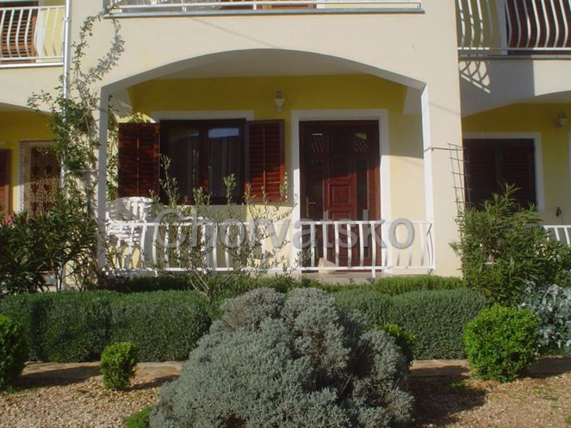 Apartmány Lira