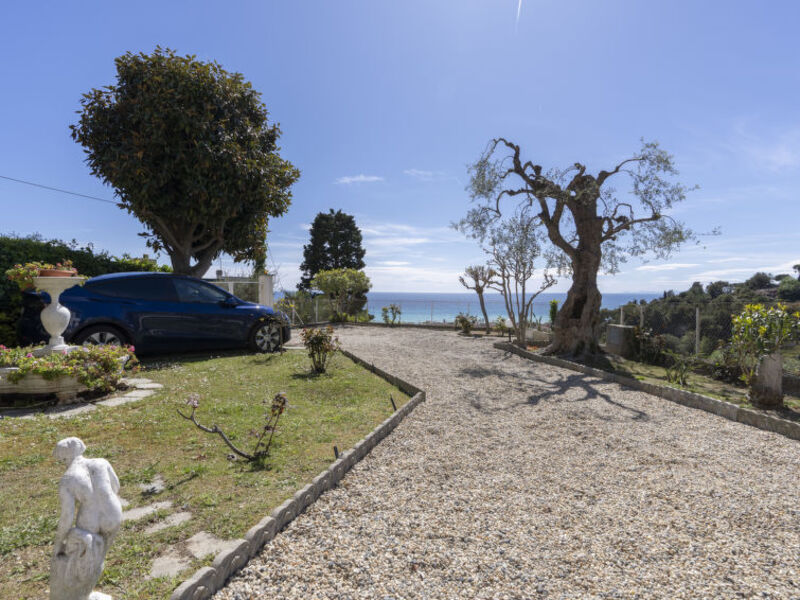 Bella Vista