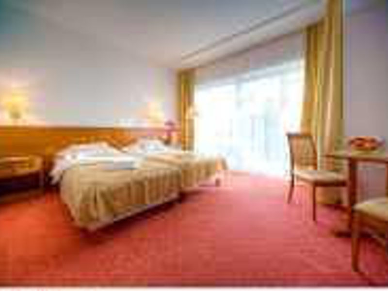 Hotel Ket Korona Konferenz & Wellness