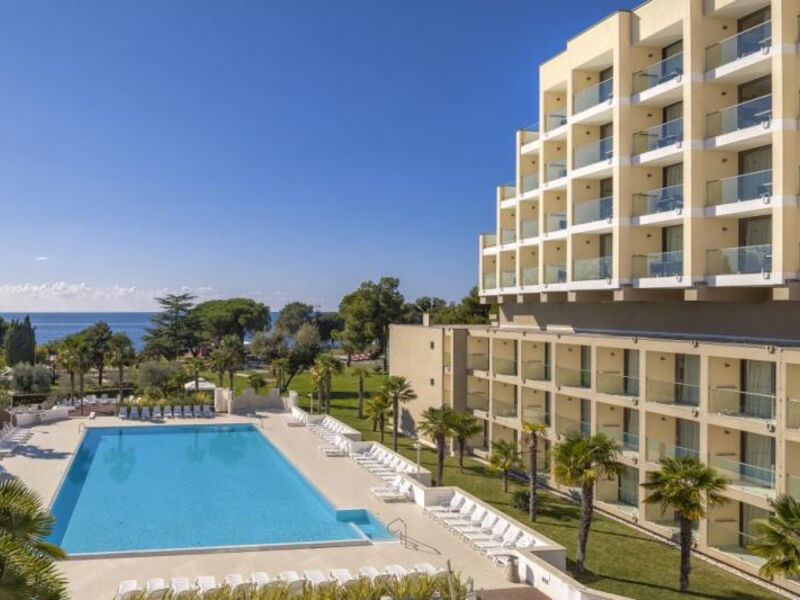 Hotel Laguna Materada
