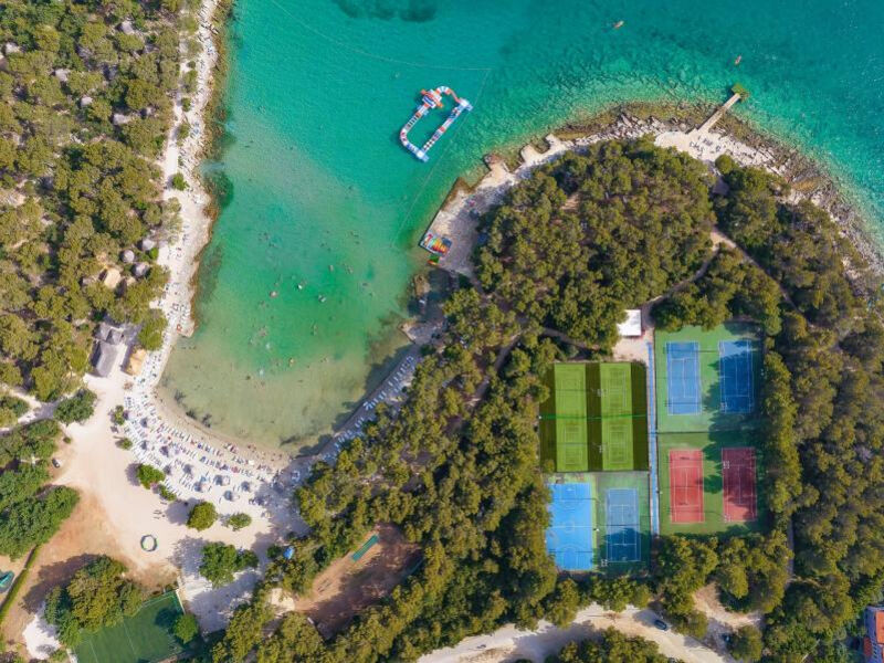Tur.Komplex Kamp Pine Beach
