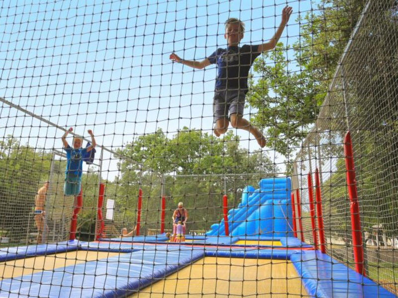 Tur.Komplex Kamp Pine Beach