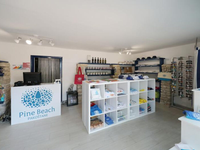 Tur.Komplex Kamp Pine Beach