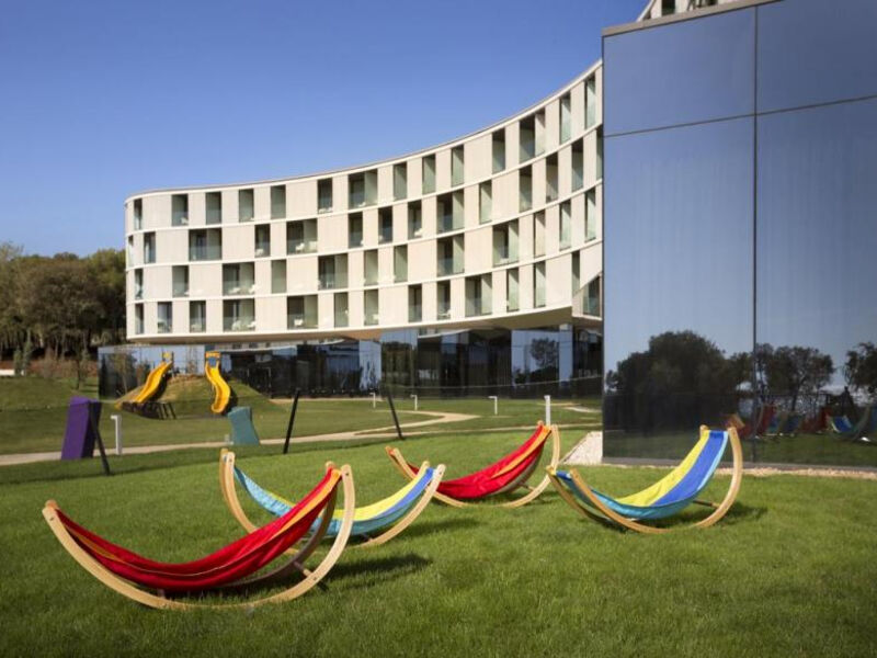 Hotel Amarin Family