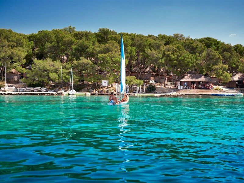 Resort Pine Beach Pakoštane
