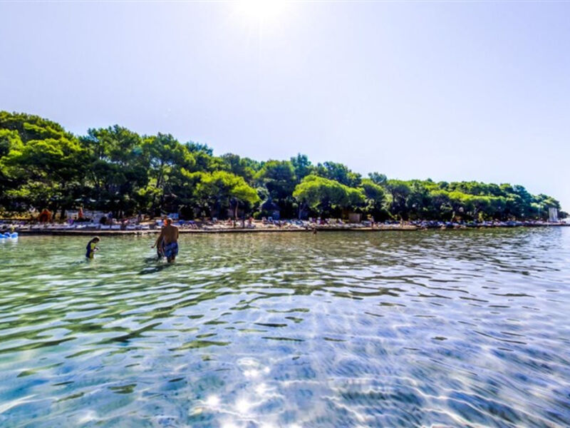 Resort Pine Beach Pakoštane