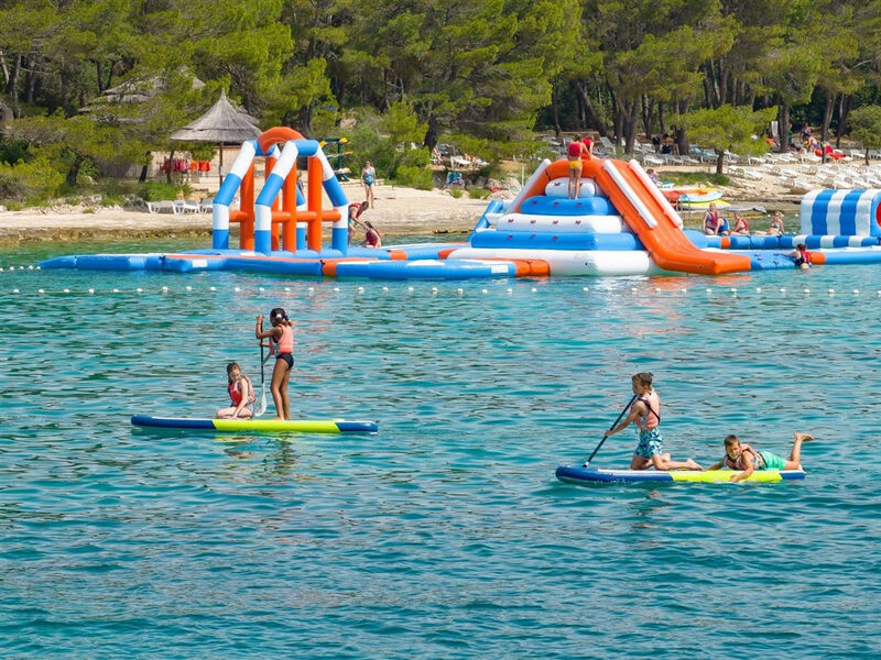 Resort Pine Beach Pakoštane