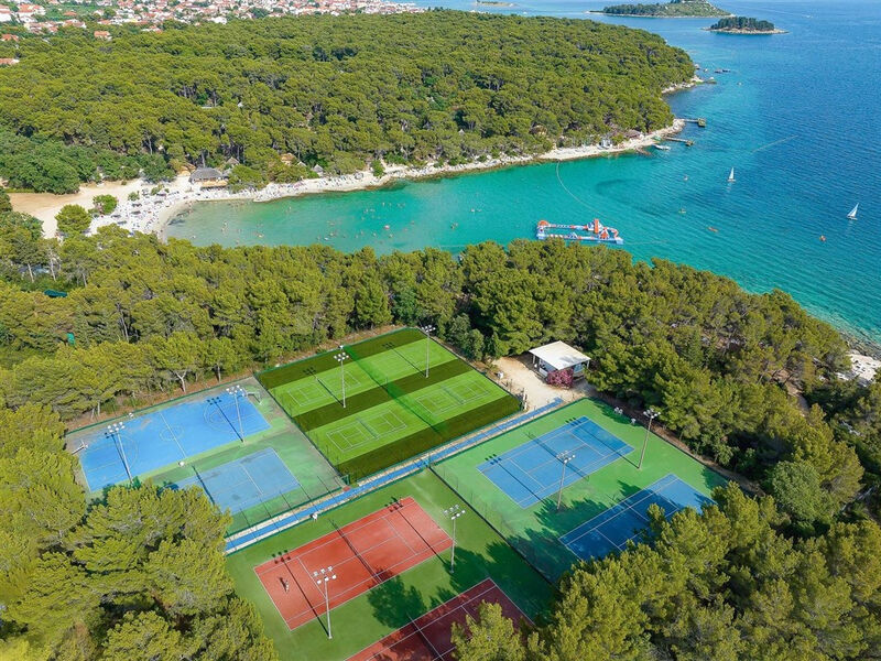 Resort Pine Beach Pakoštane