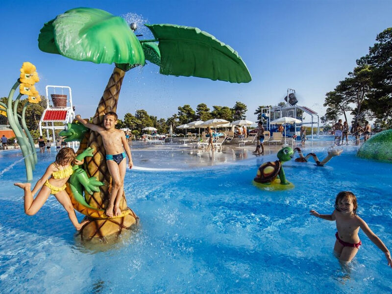 Apartmány Zaton Holiday Resort 3*