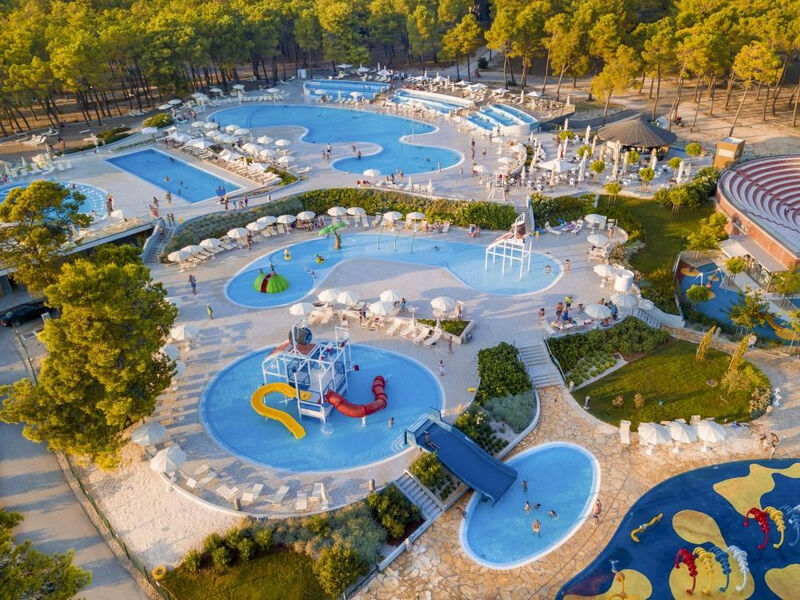 Apartmány Zaton Holiday Resort 4*