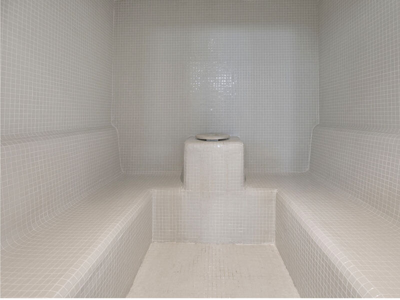 Heaven Free Spa & Padel