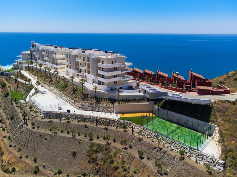 Heaven Free Spa & Padel