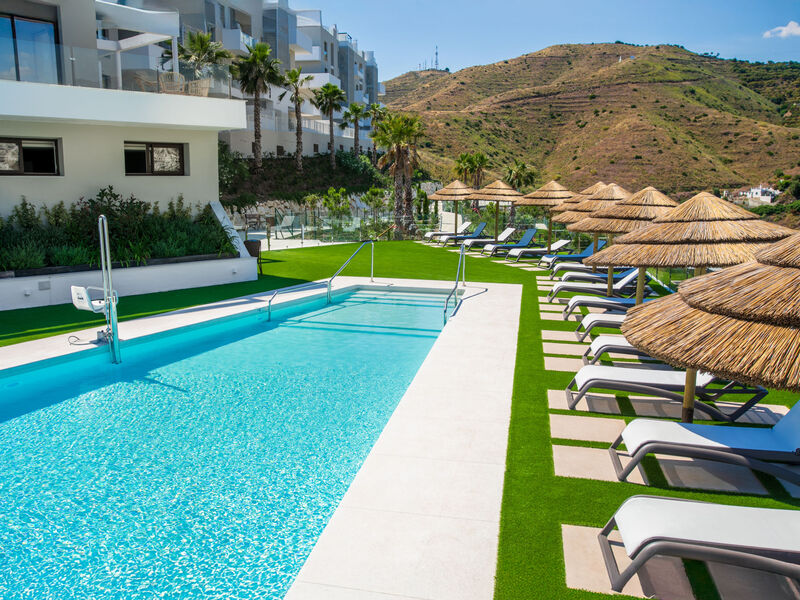 Bayview Collection free Spa & Padel