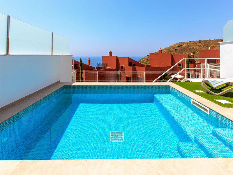 Bayview Collection free Spa & Padel