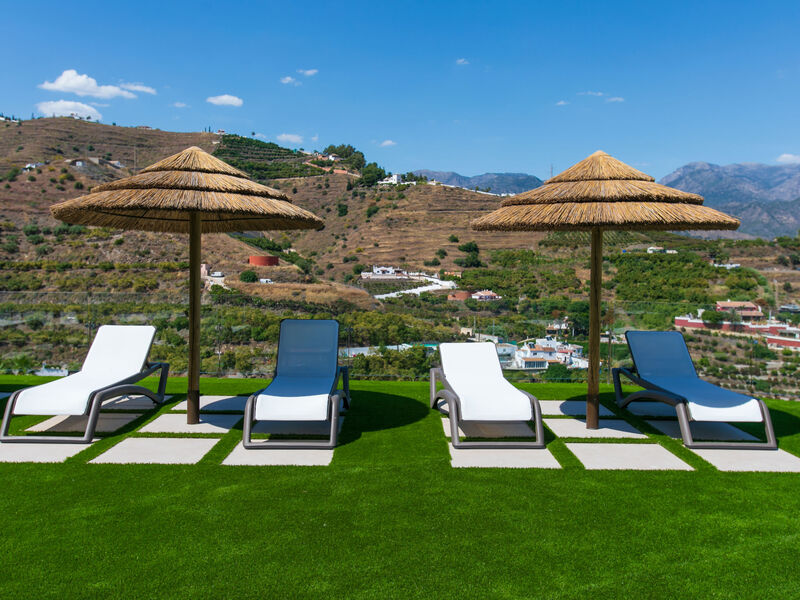 Collection View Free Spa & Padel