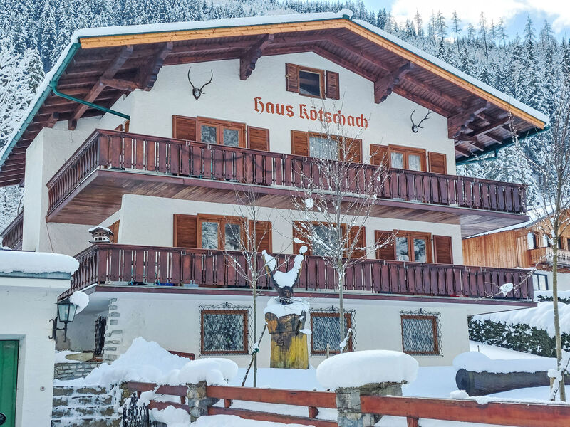 Haus Kötschach Apartment Monika