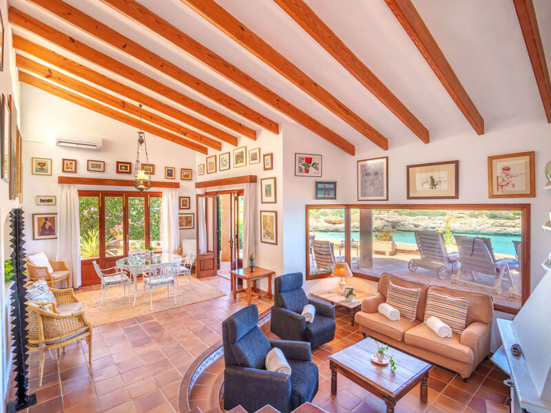 Cala Mendia Sea Views