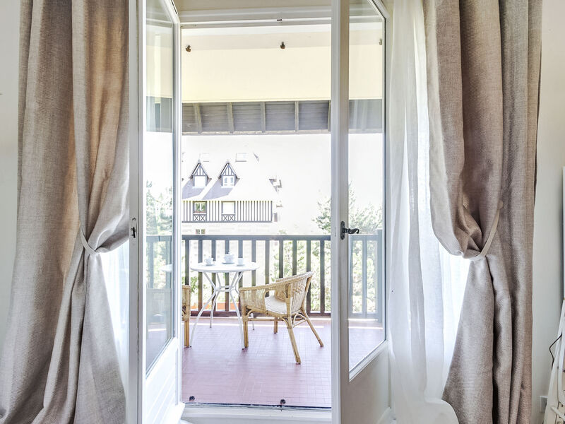 Les Corniches Du Mont Canisy