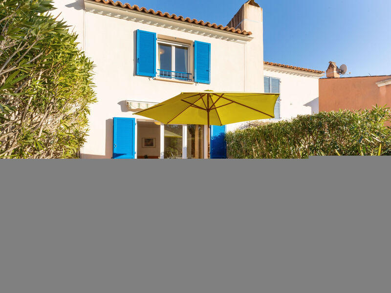 Le Mas D'Esquières 16