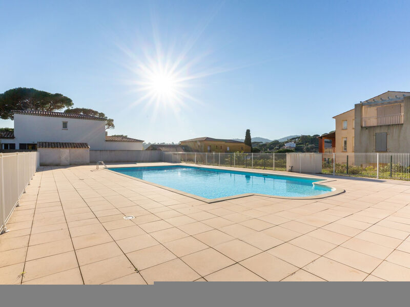 Le Mas D'Esquières 16