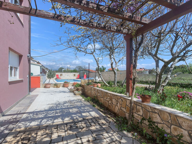 Geräumige Ferienwohnung Lavanda 4