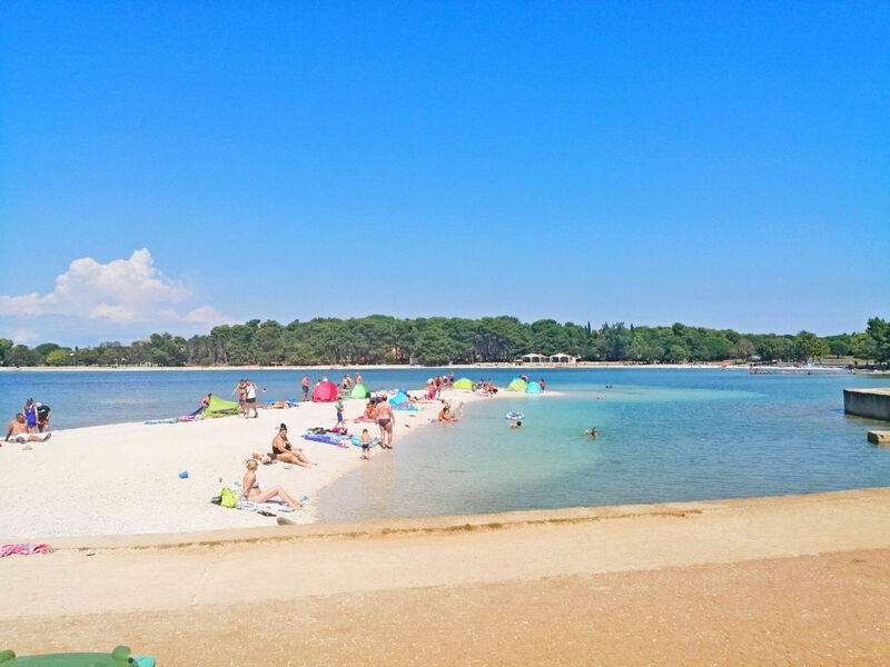 Anemona, Dorf Valbandon