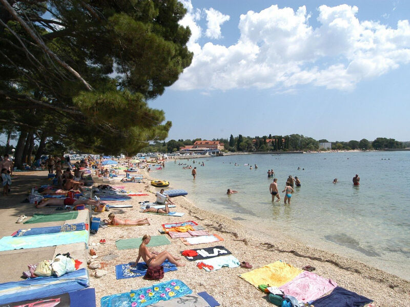 Solea, Dorf Valbandon