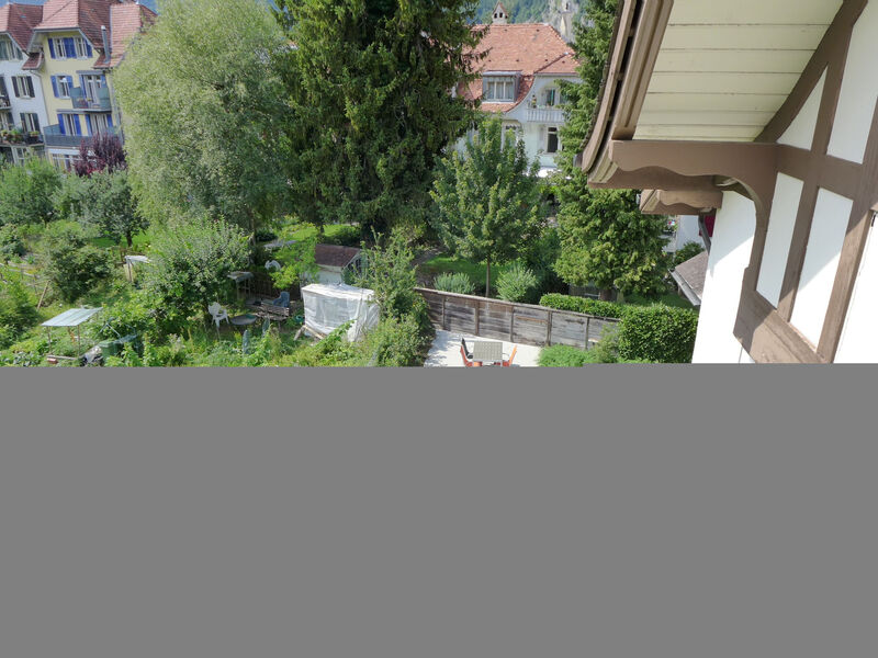 Henry'S Apartment 300