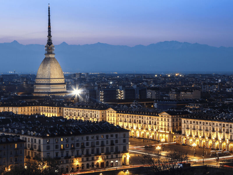 Carla B von Holiday World