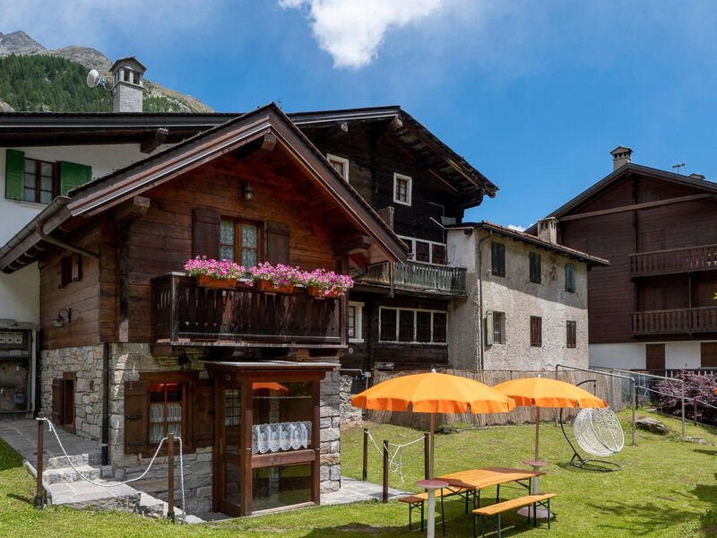 Wohnung im Dorfzentrum Ronco 2