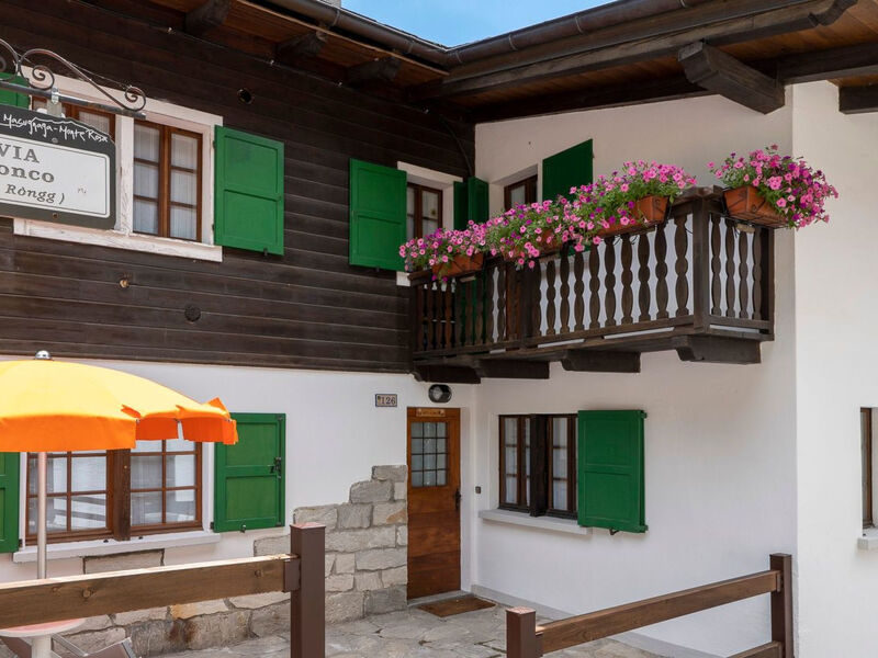 Wohnung im Dorfzentrum Ronco 2