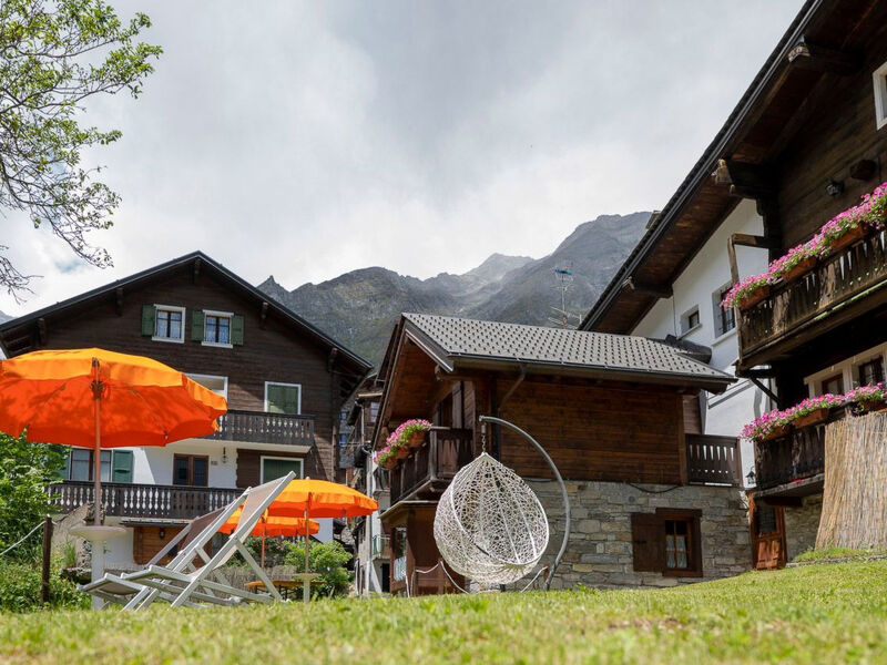 Wohnung im Dorfzentrum Ronco 1