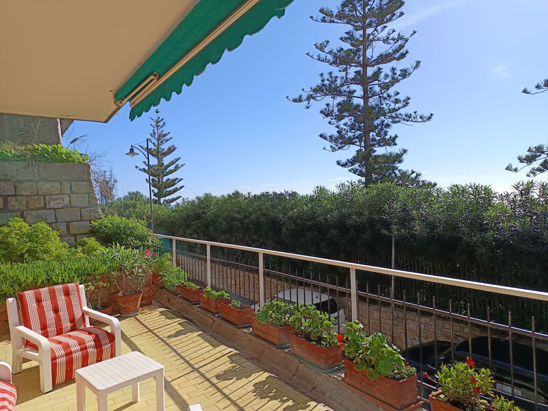 Seaside Heritage Retreat by Holiday World