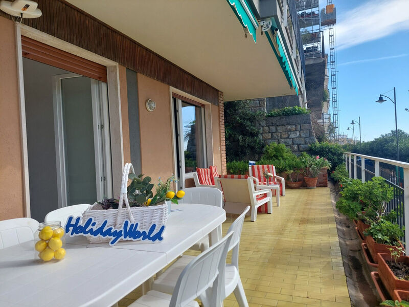 Seaside Heritage Retreat by Holiday World