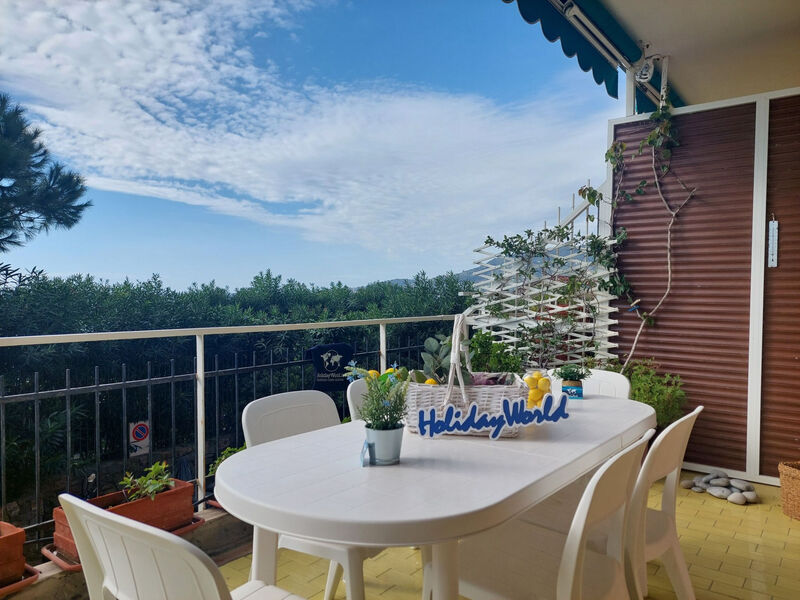 Seaside Heritage Retreat by Holiday World