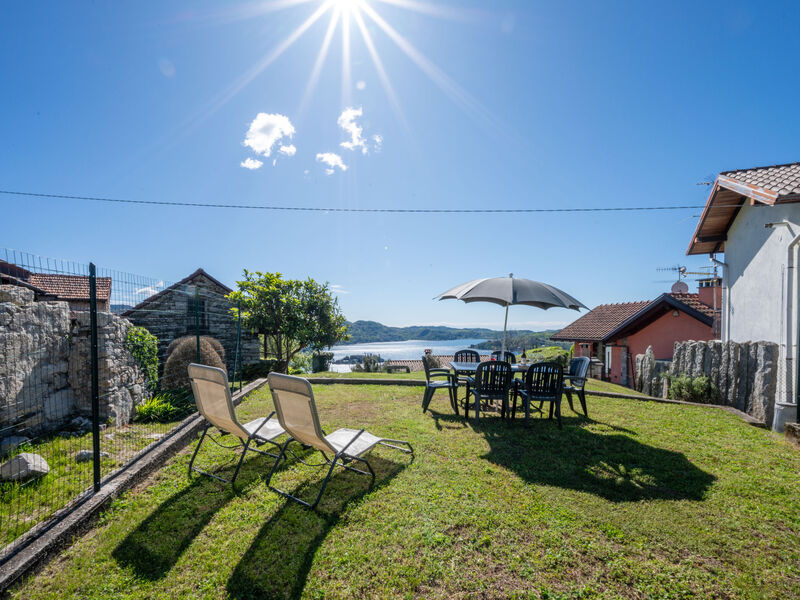 Casa Monte San Giulio