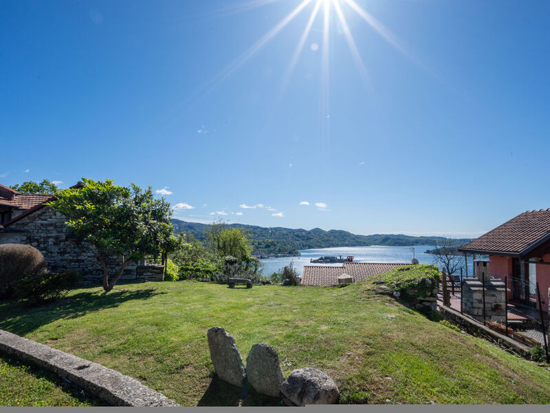 Casa Monte San Giulio