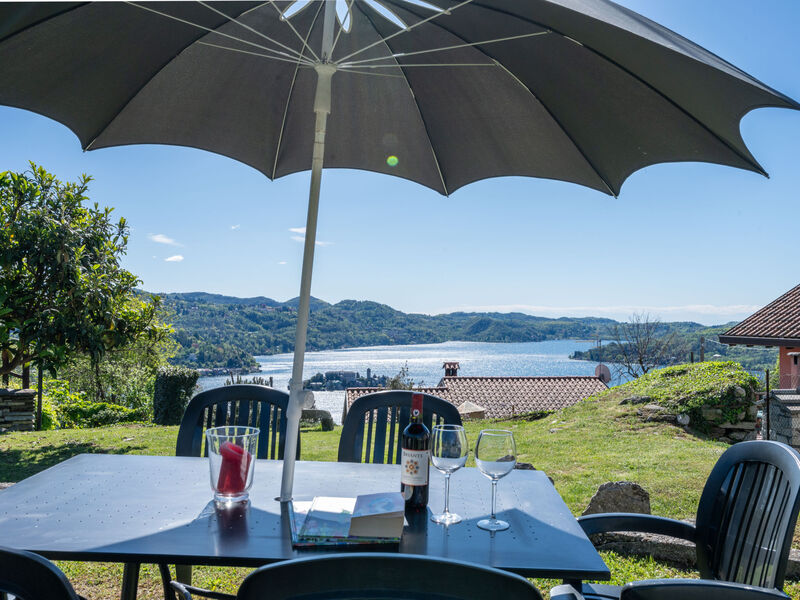 Casa Monte San Giulio