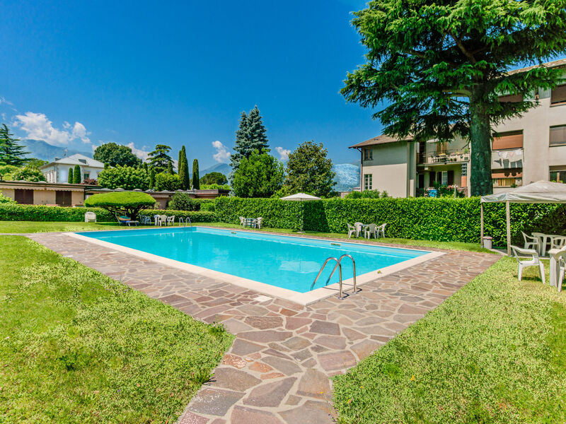 Miralago Guest House